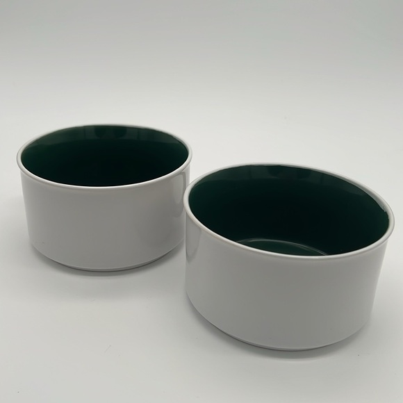Graydon Hall Cozy Ceramic Soup Bowls with Handles Dark Green & White (Set of 2) - Picture 4 of 11